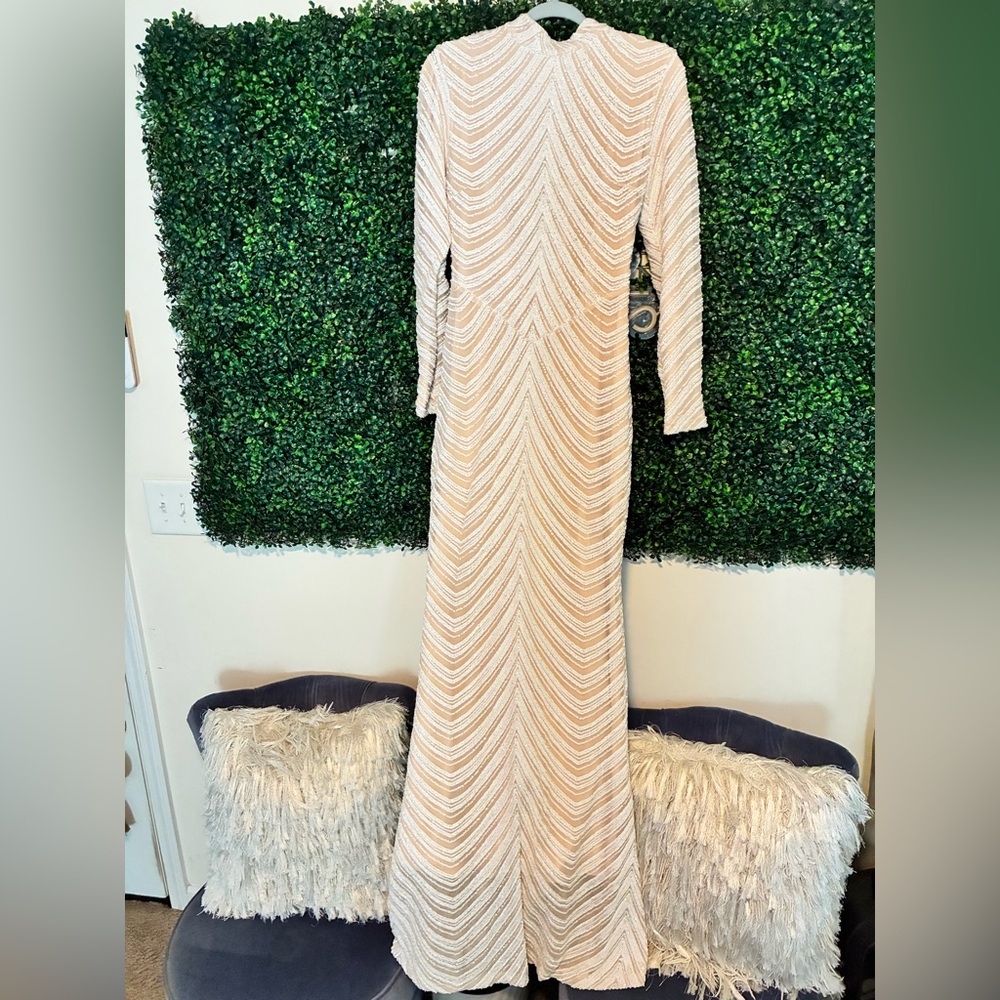 Elegant Cream Long Sleeve Dress